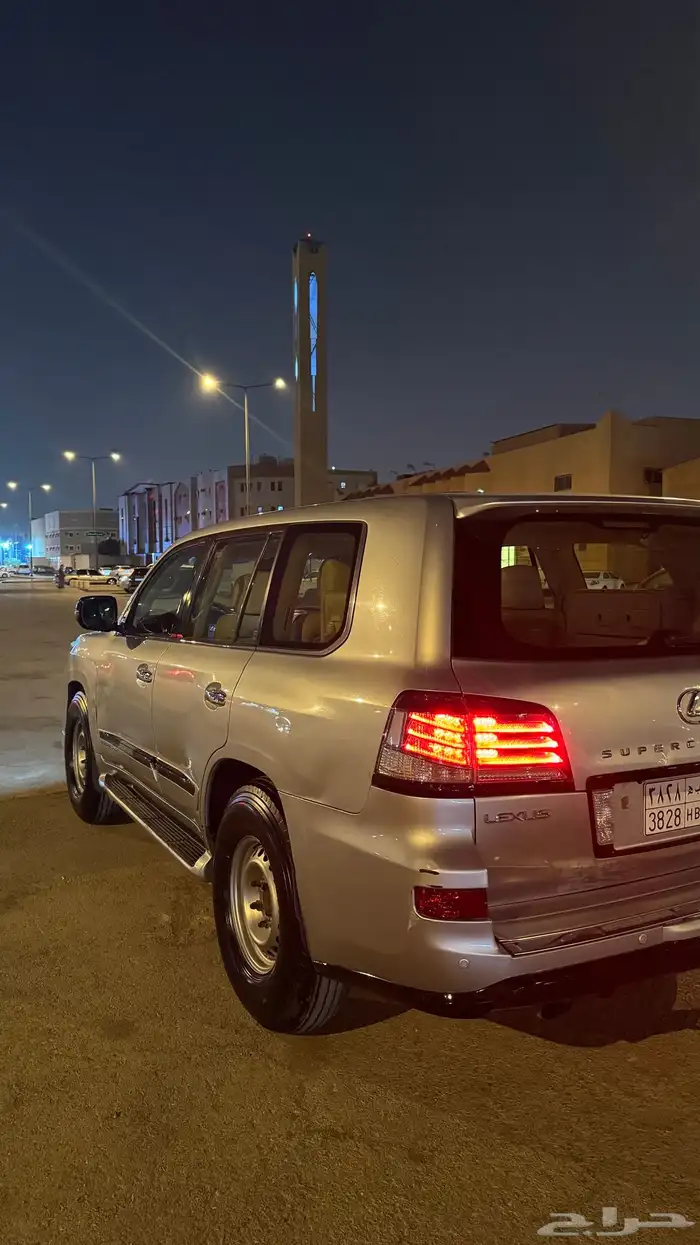 جيب لكزس 2012 5