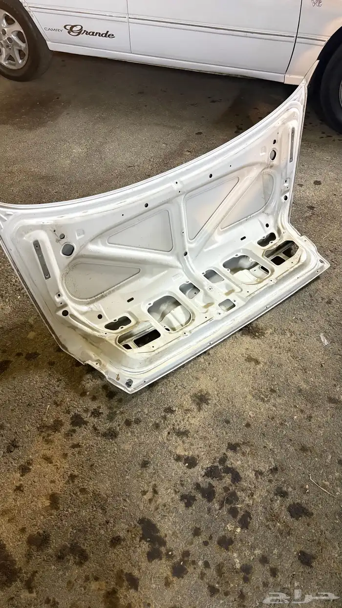 باب شنطه كامري من 98 إلى 2000 3