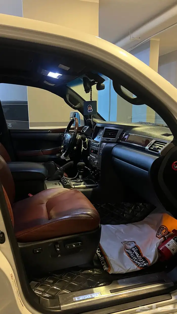 جيب لكزس SPORT 2014 8