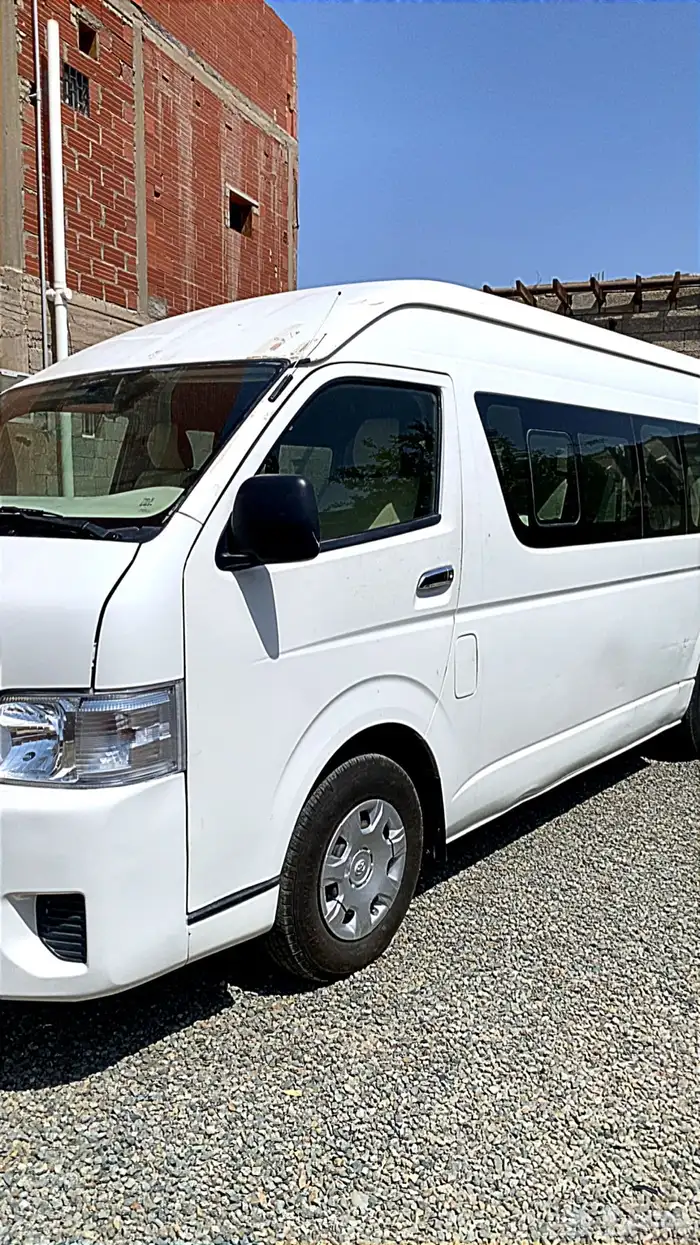 باص 2011 خليجي للايجار 3