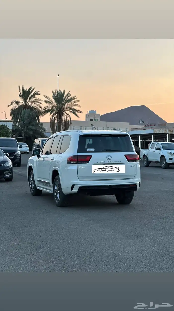 تويوتا لاندكروزر 5