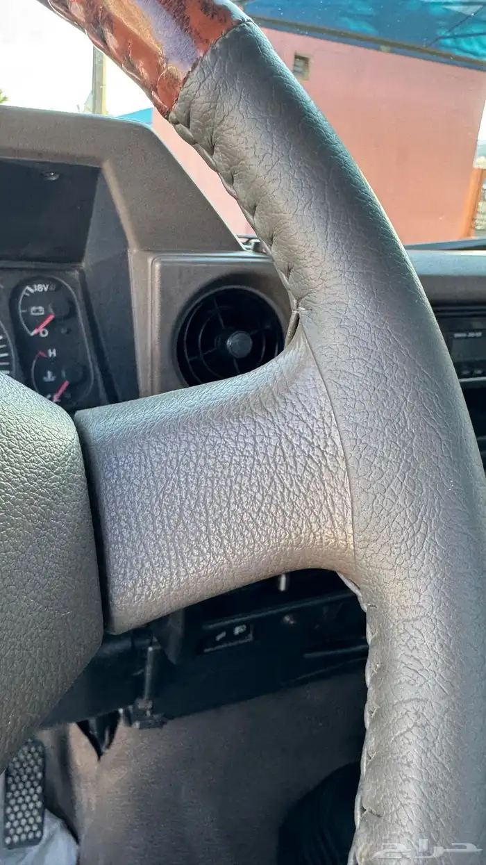 للبيع شاص مخزن 63