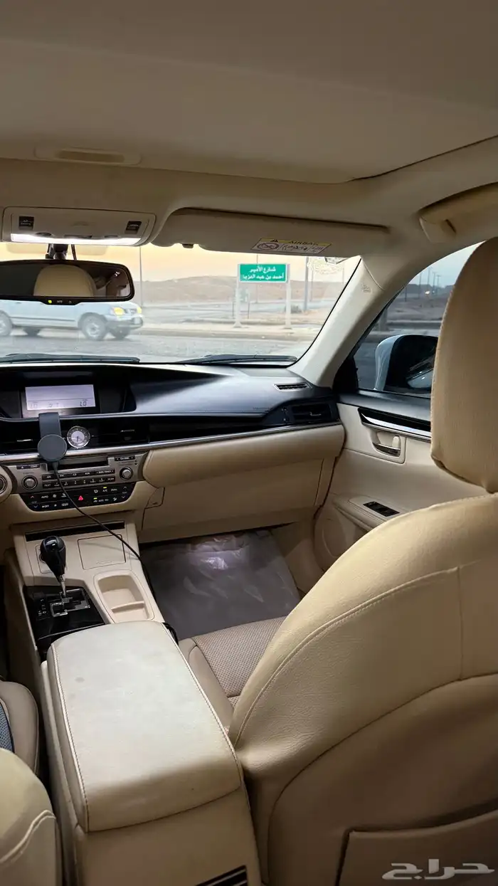 لكزس ES350 2014 17