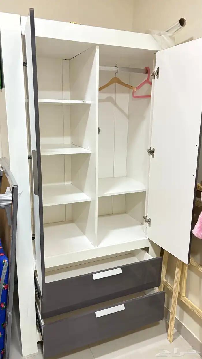 دولاب ملابس 1