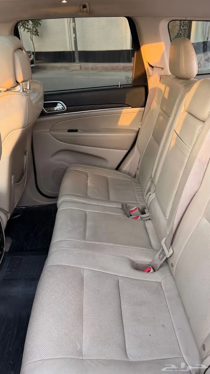 جيب جراند شيروكي ليمتد 4x4 6