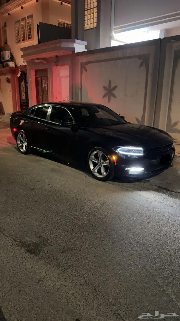 للبيع تشارجر sxt موديل 2016 3