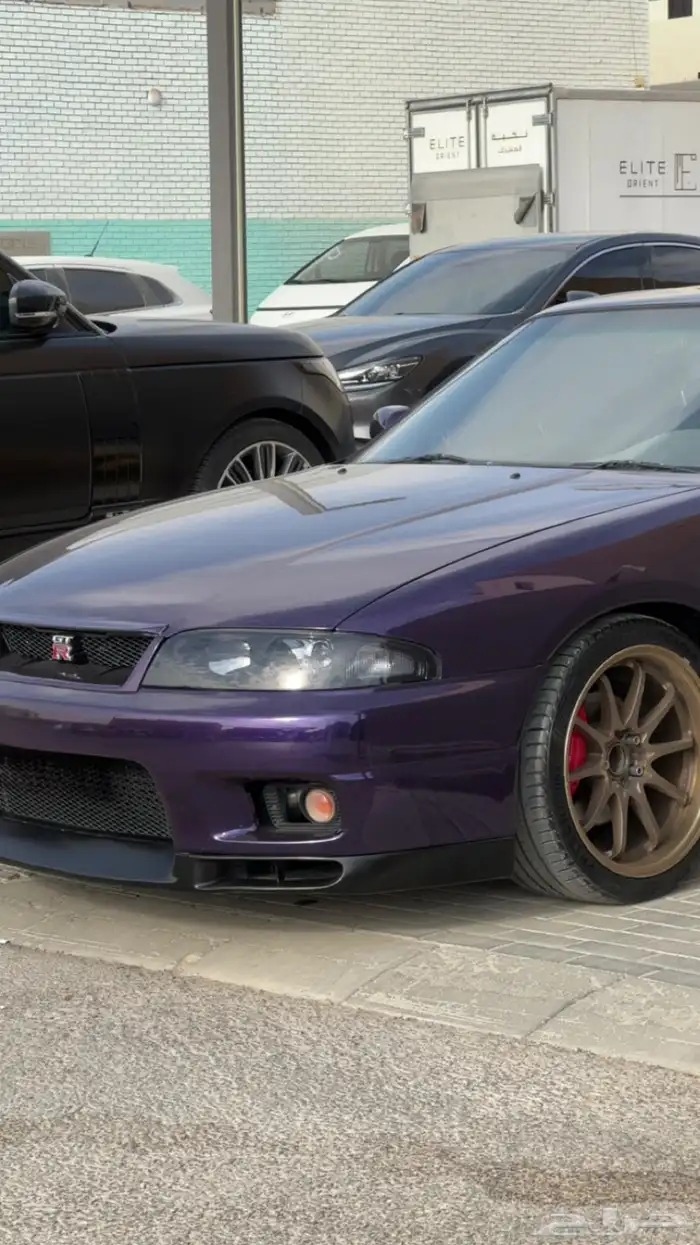 سكايلاين R33 0