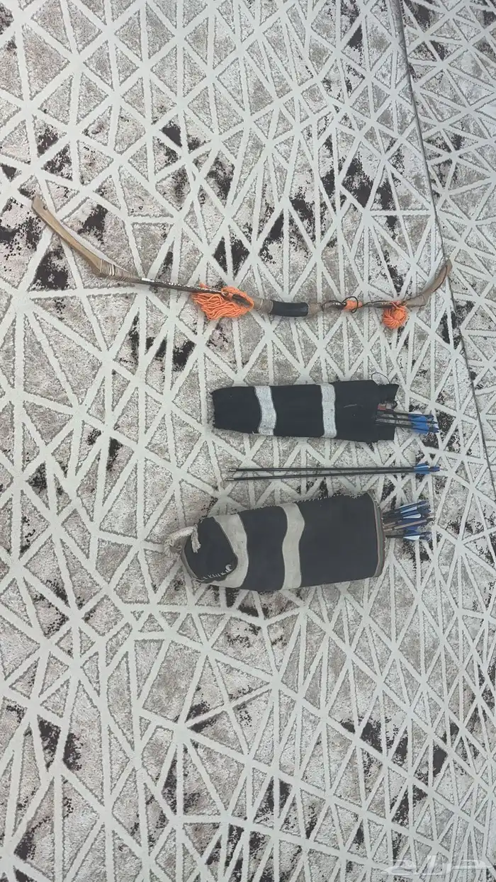 قوس عربي تقليدي معه 15 سهم كربوني 2