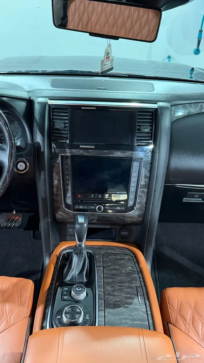 نيسان باترول بلاتينيوم   فل كامل   نظيف جدا 18