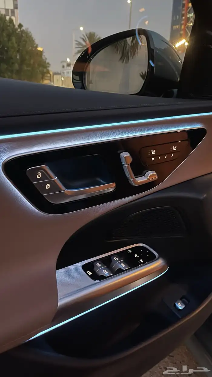 مرسيدس E200 2025 عداد 5 آلاف km ضمان الجفالي الى 2027 18