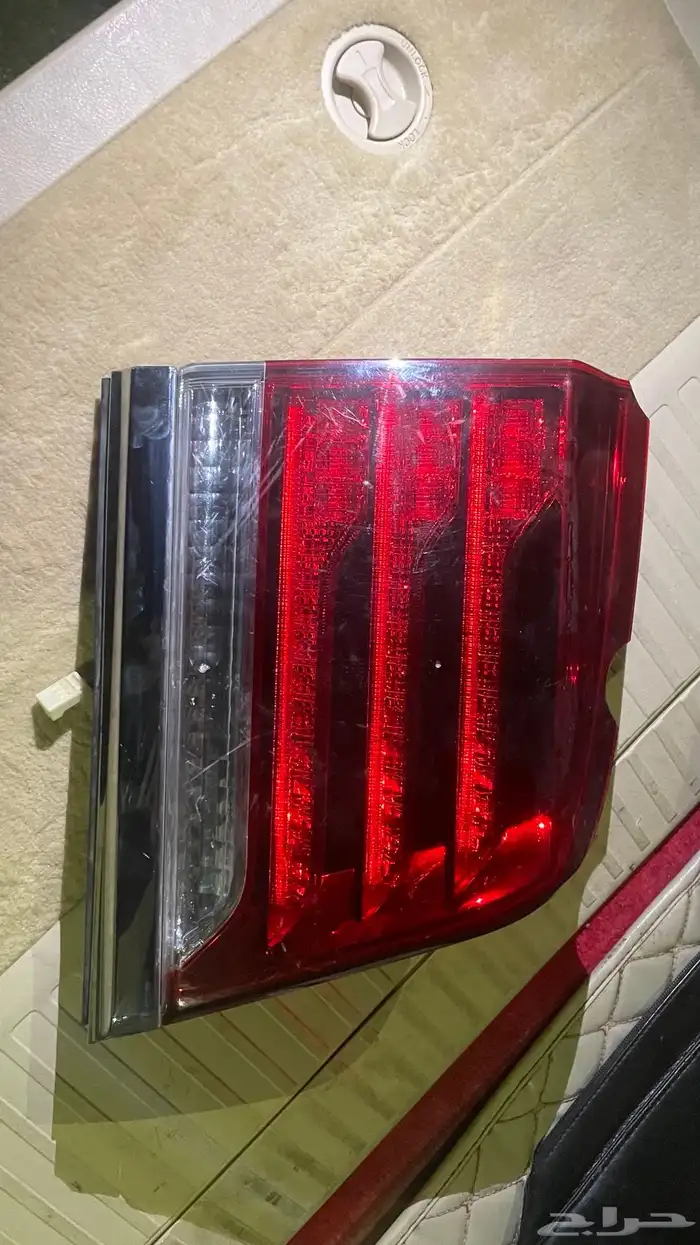 اصطبات خلفيه جيب لكزس من 2012-2015 1