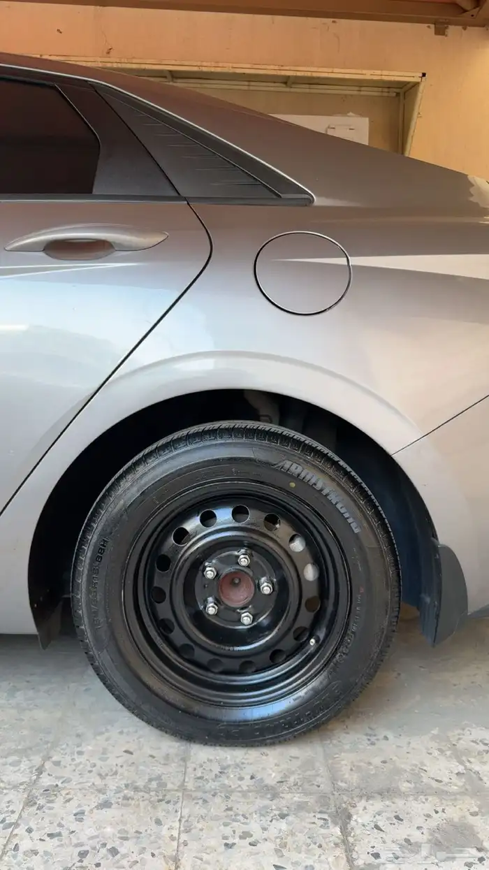 جنوط وكفرات سوح النترا مقاس 15 4