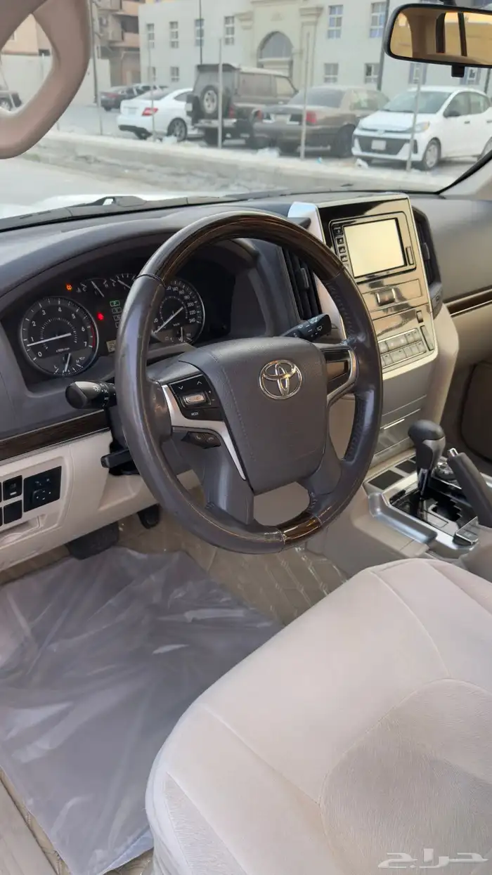 جيب لاندكروزر 2021 GXR سعودي 6 سلندر نظيف 10