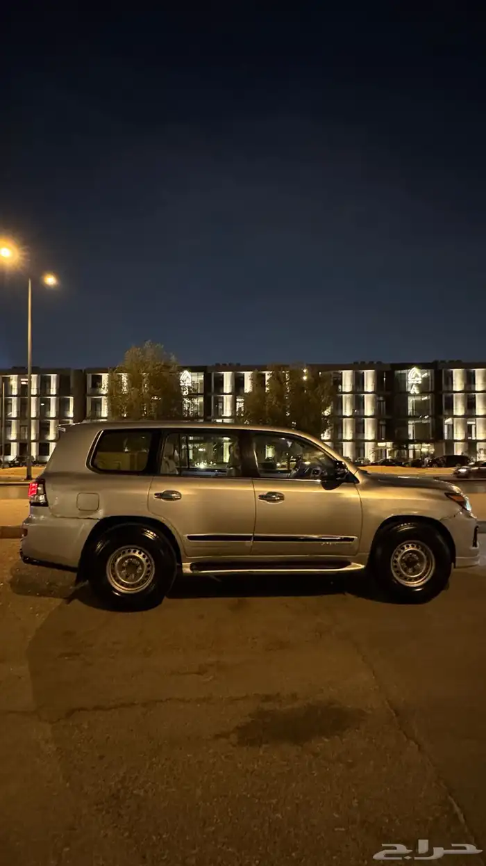 جيب لكزس 2012 3