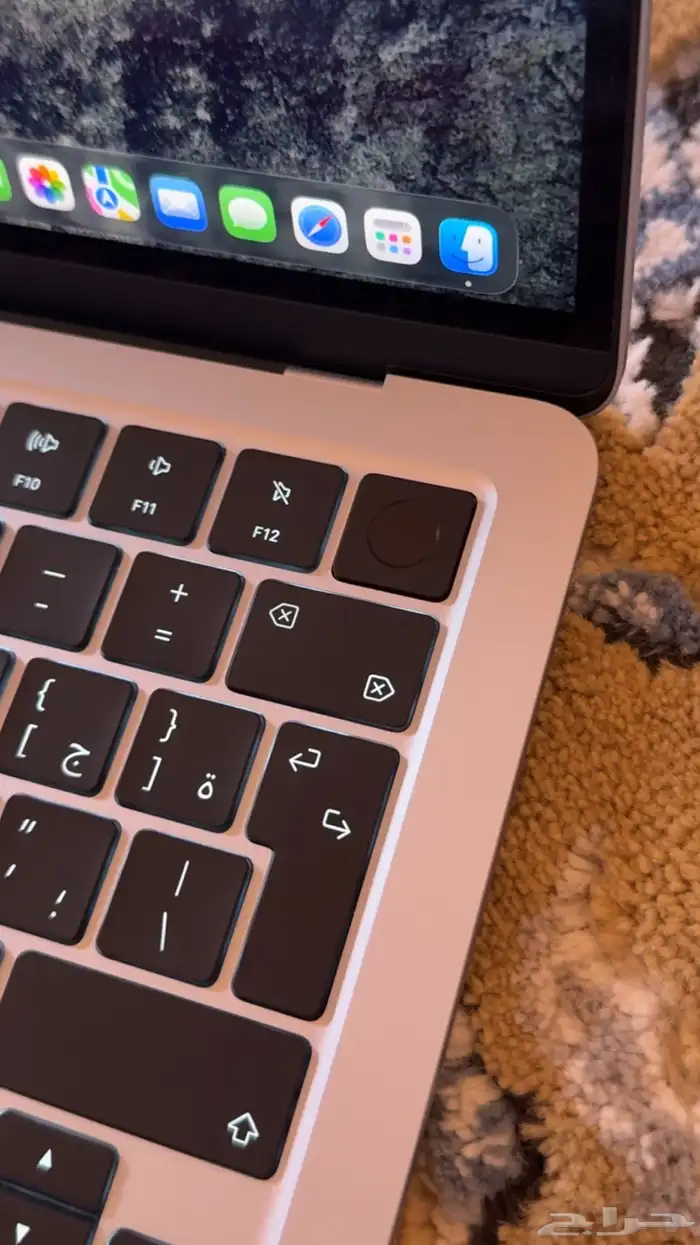 ماك بوك اير لون ازرق 16 قيقا 256 جديد دورة الشحن مره واحده 5