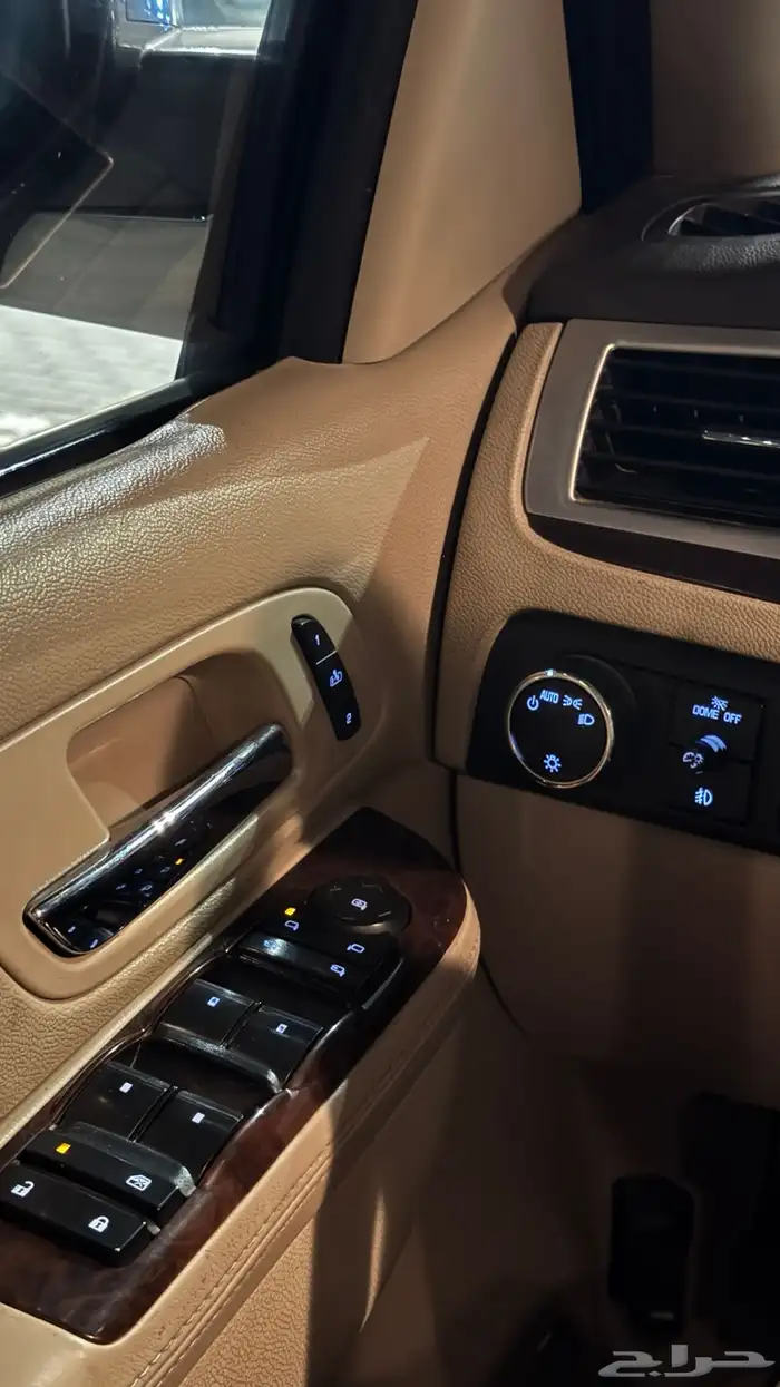 اسكاليد 2011 نظيف 16