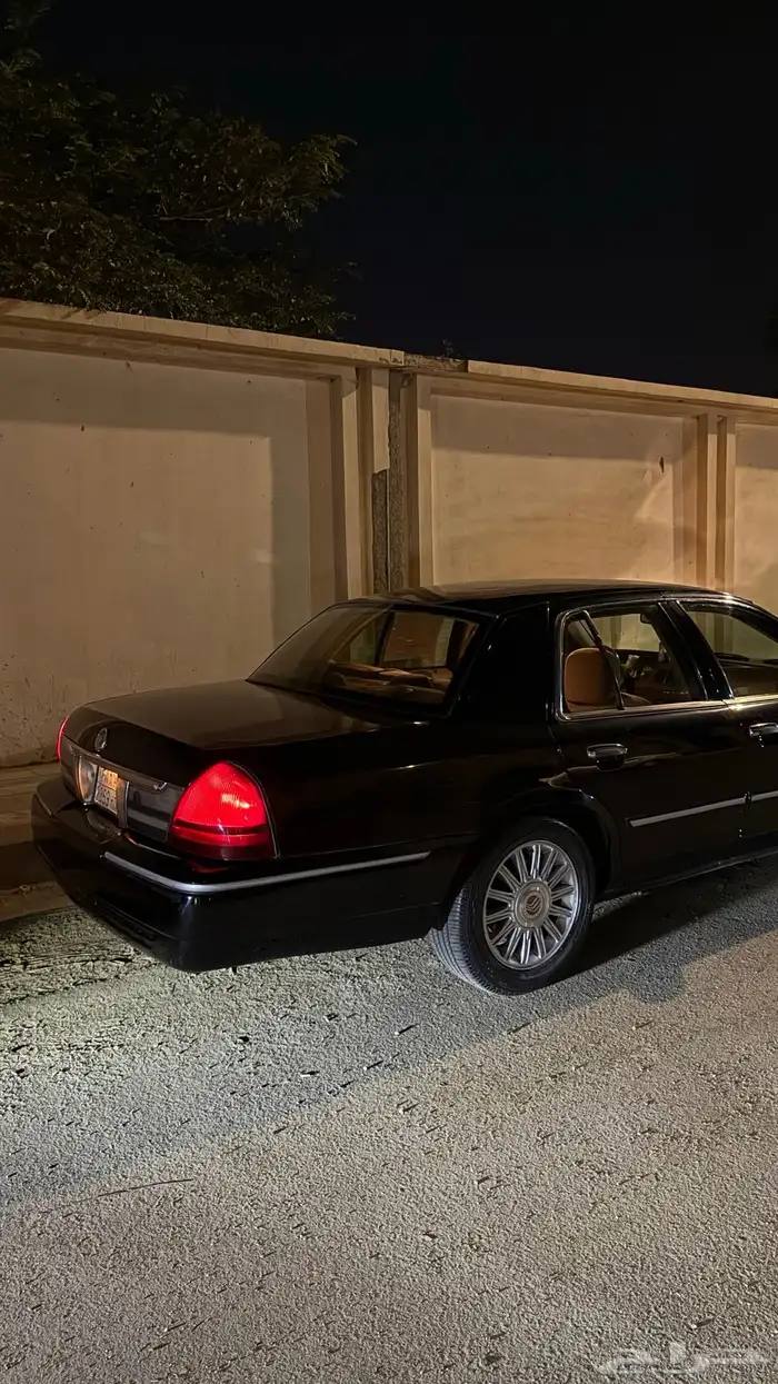 فورد قراند ماركيز 13