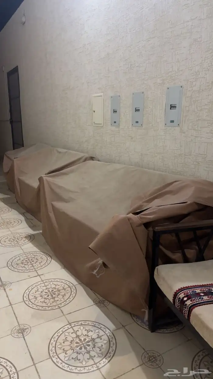 جلسات خارجيه حديد للاحواش استعمال قليل نظيفة جدا 2