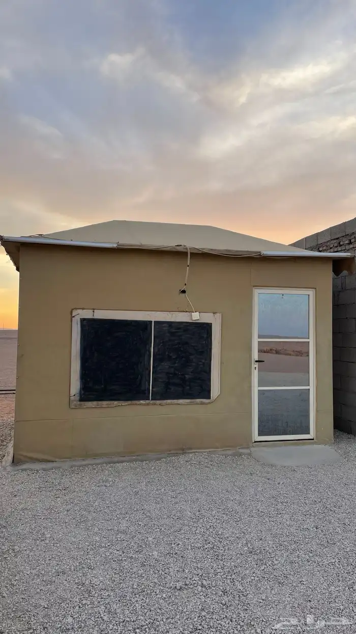 بيت شعر ملكي 0