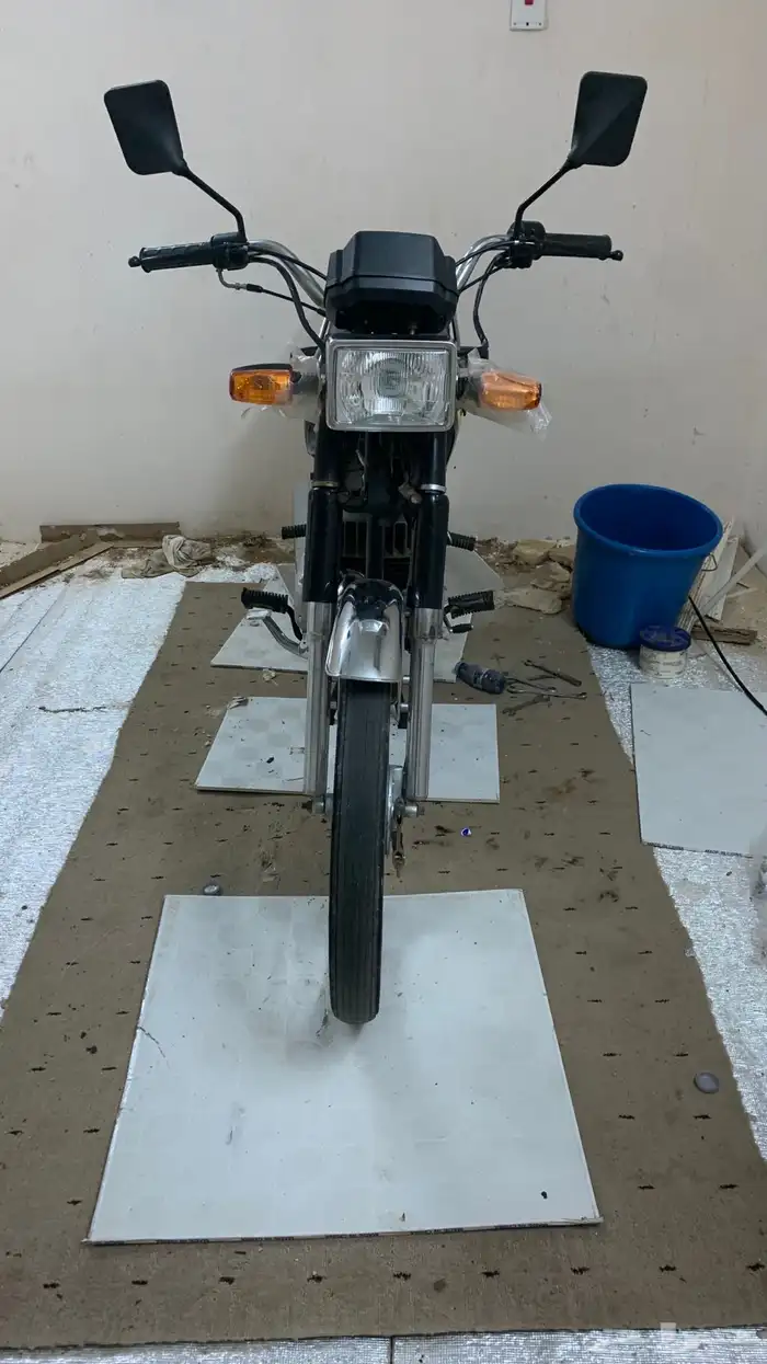 AX100 نضيف وعلى الشرط ان شاء الله 4