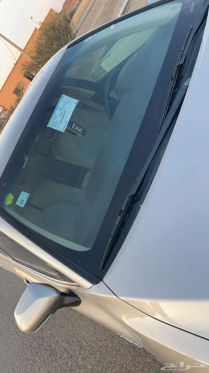 كامري هايبرد اللون ذهبي شبه الجديده 12