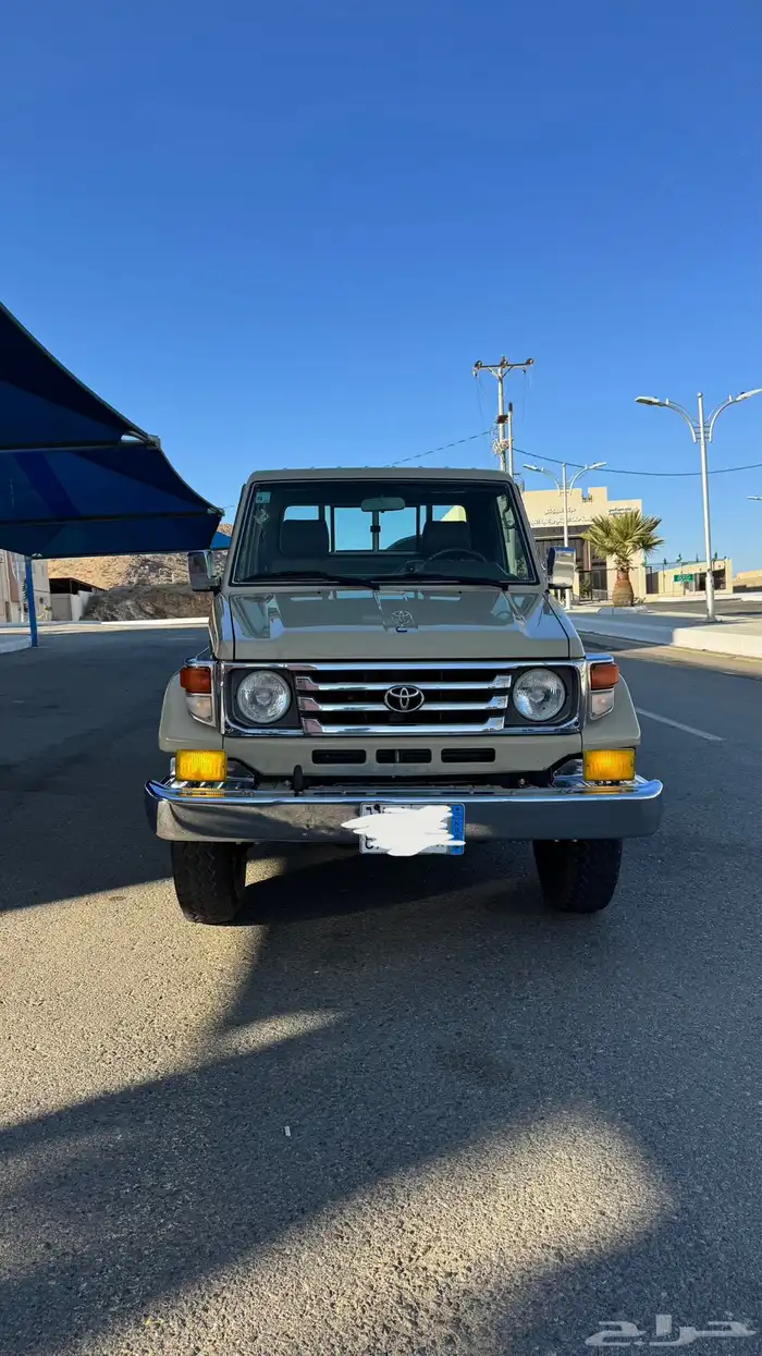 للبيع شاص مخزن 24