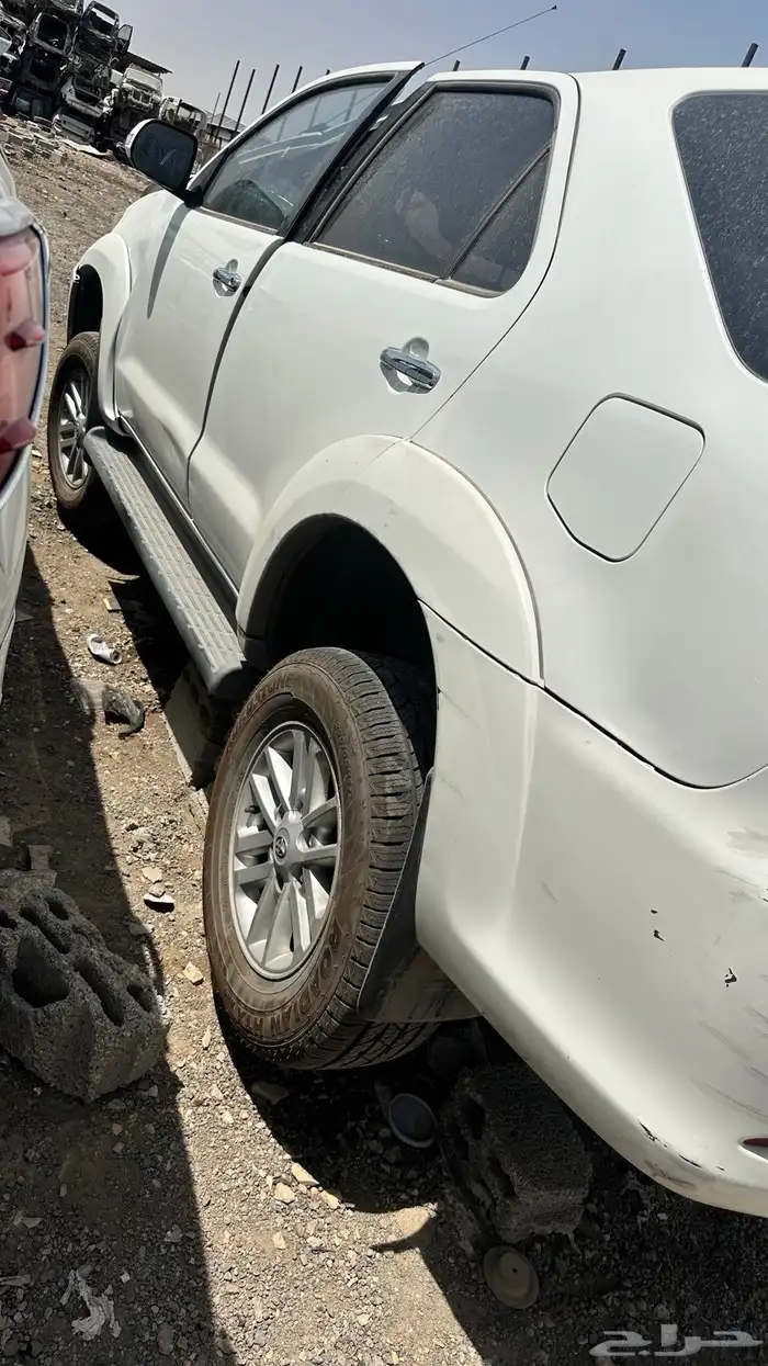 تشليح قطع غيار. فورش نر. هايلوكس ايسوزو انوفاء 13