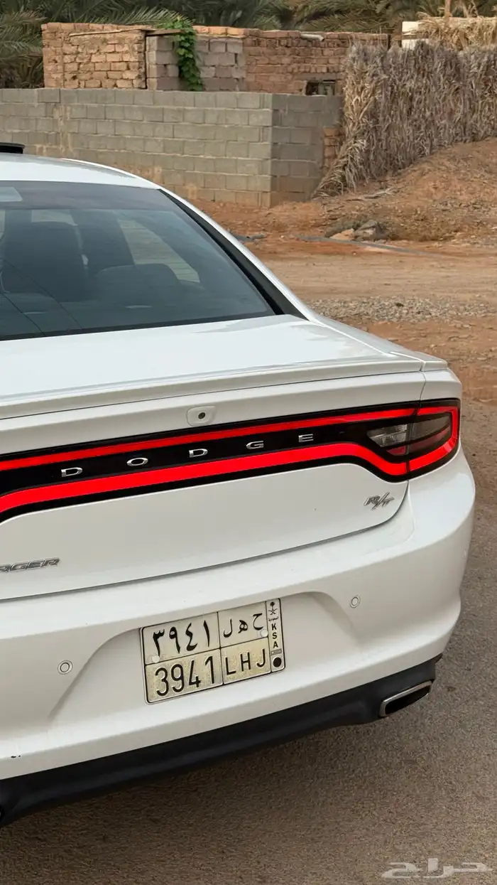 دوج تشارجر RT 4