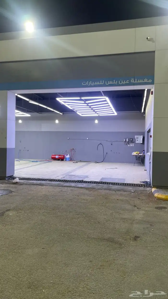 مغسلة سيارات للتقبيل بجميع ملحقاتها وغراضها 4