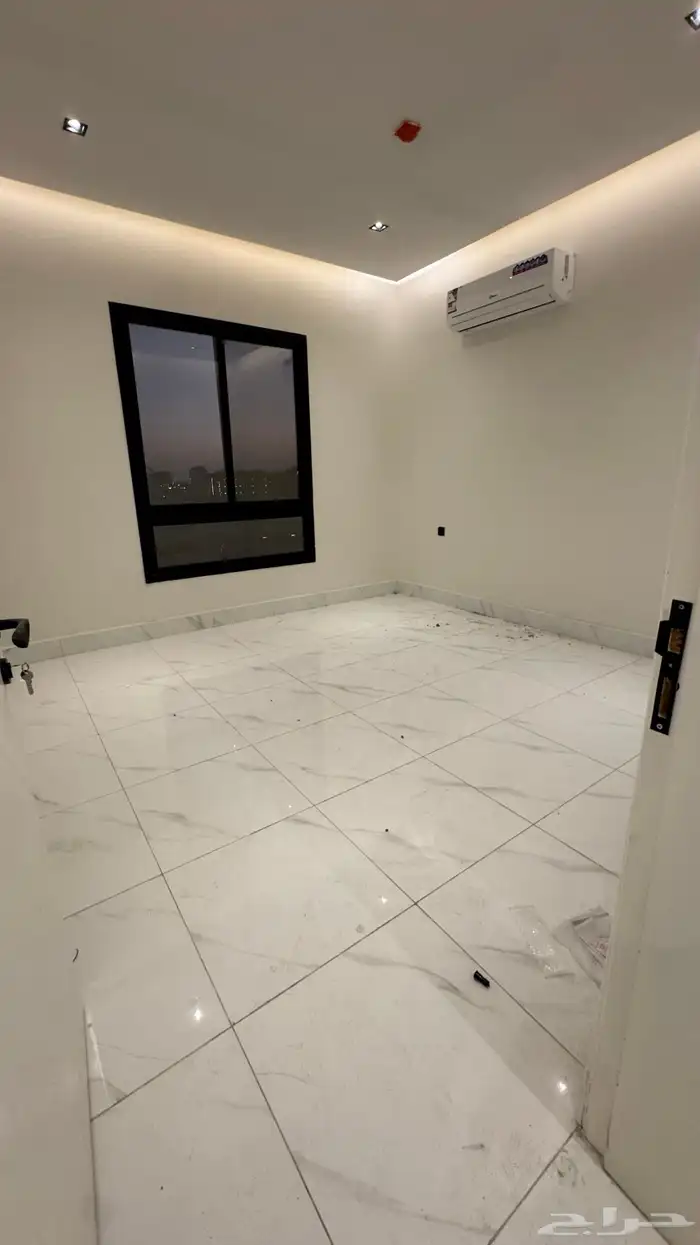 إعلان شقة للإيجار   حي الحمراء  الخبر 8