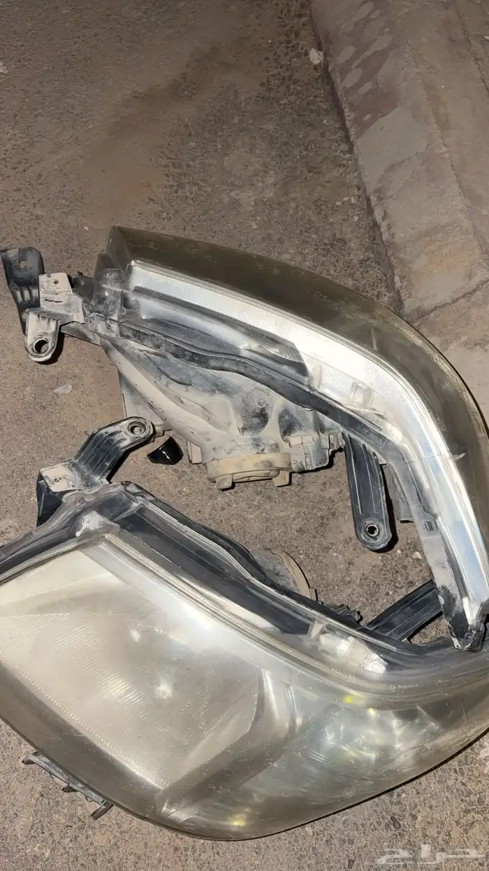 صدام هايلكس وكاله وشمعات واصطب خلفي اصلي وكاله 8