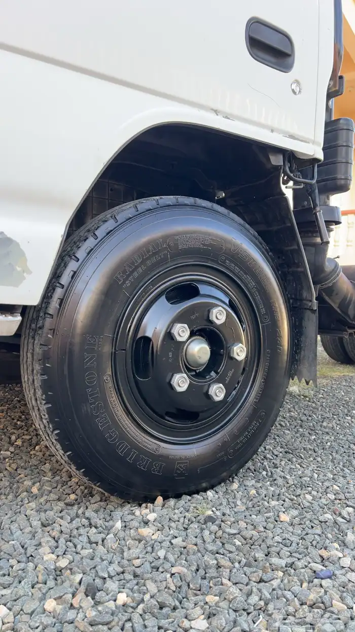 دينا ايسوزو 2004 مخزن 3