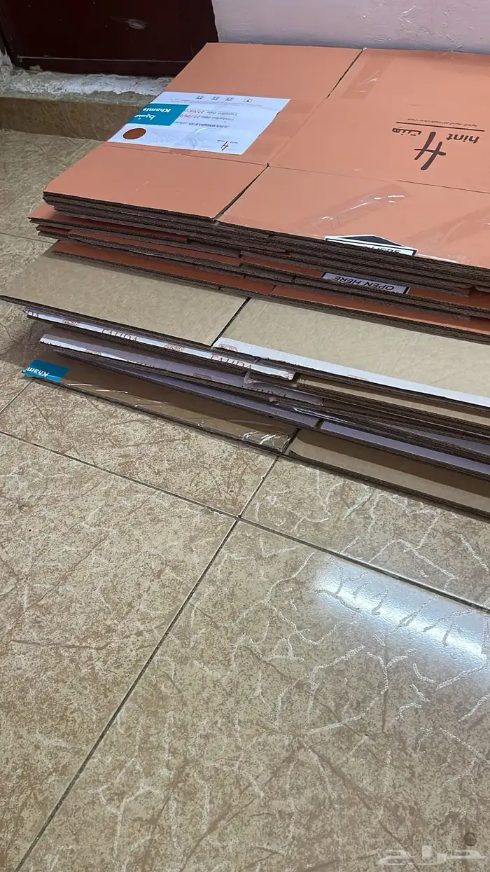 كراتين للبيع عددها 19نظيفه للاستخدام 2