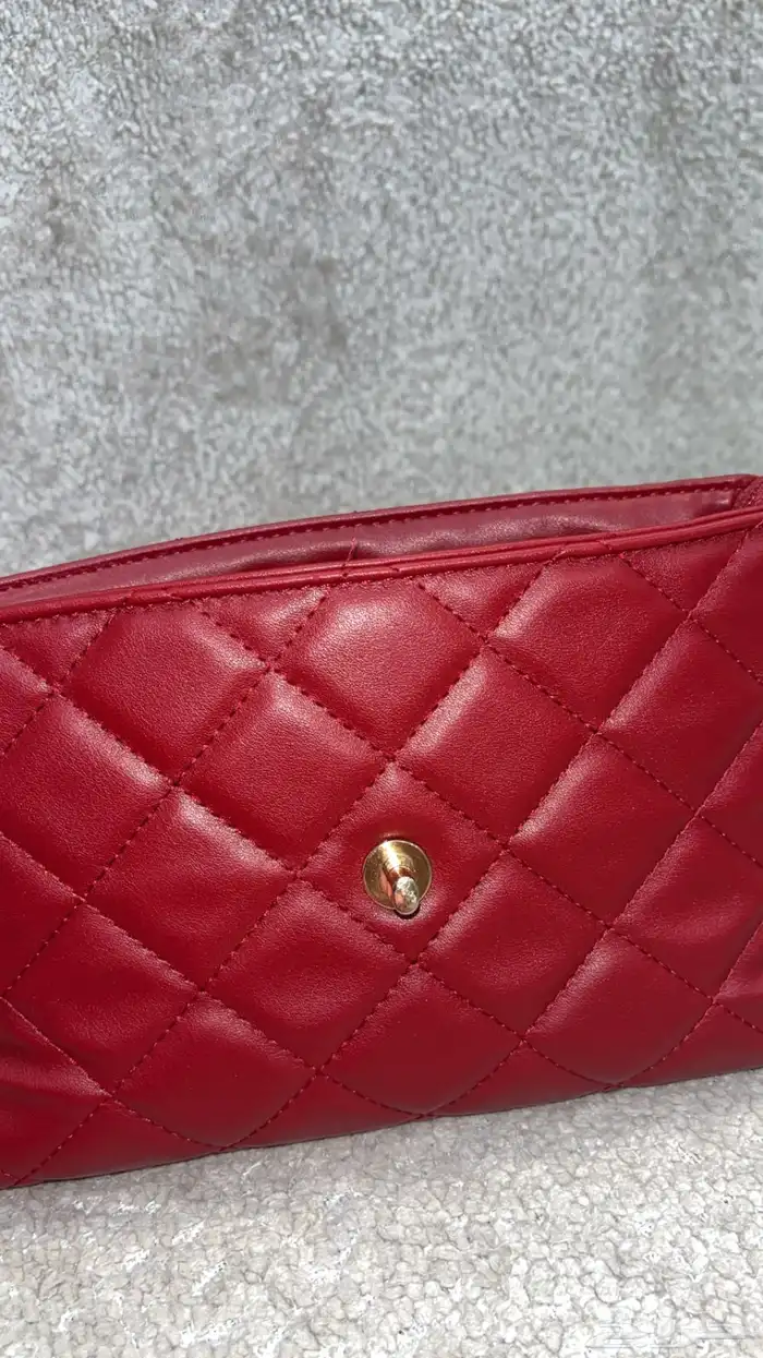 شنطه حمراء 4