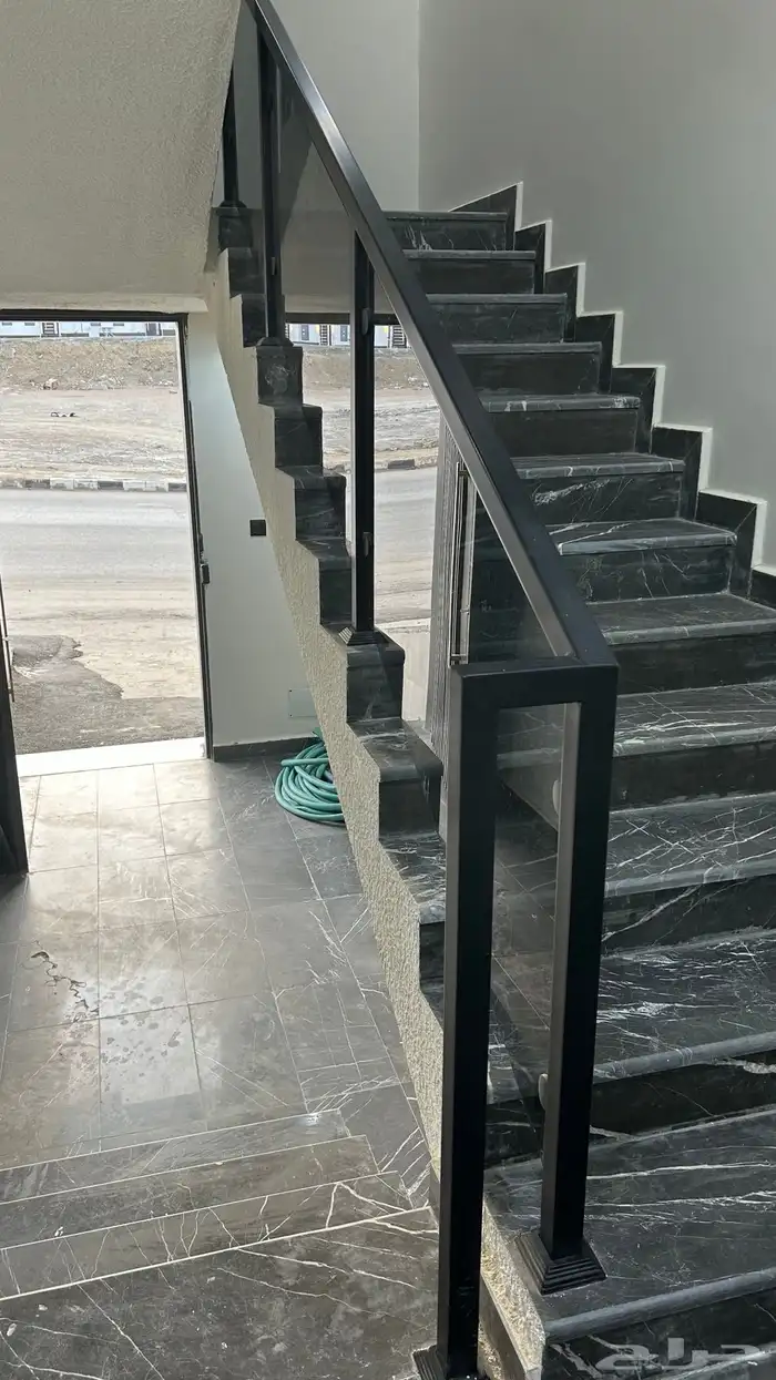 للبيع روف علوى بالمحاله ابها بسعر 730 الف 2