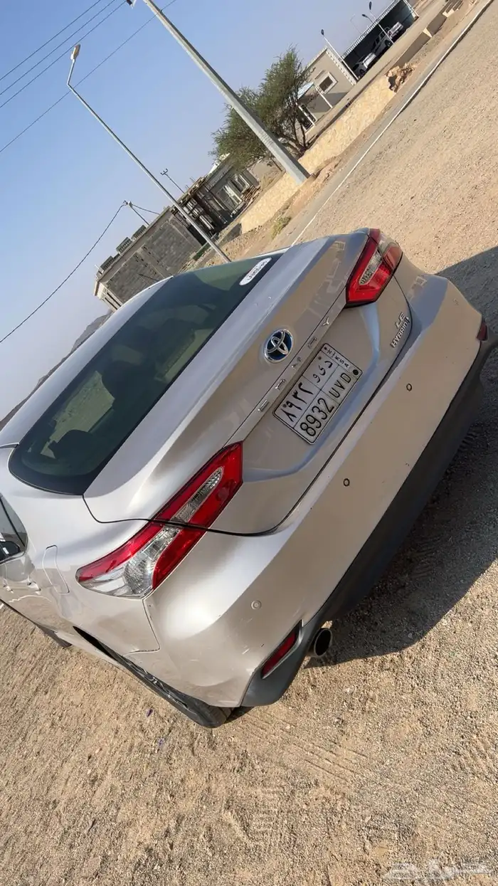 كامري هايبرد اللون ذهبي شبه الجديده 21