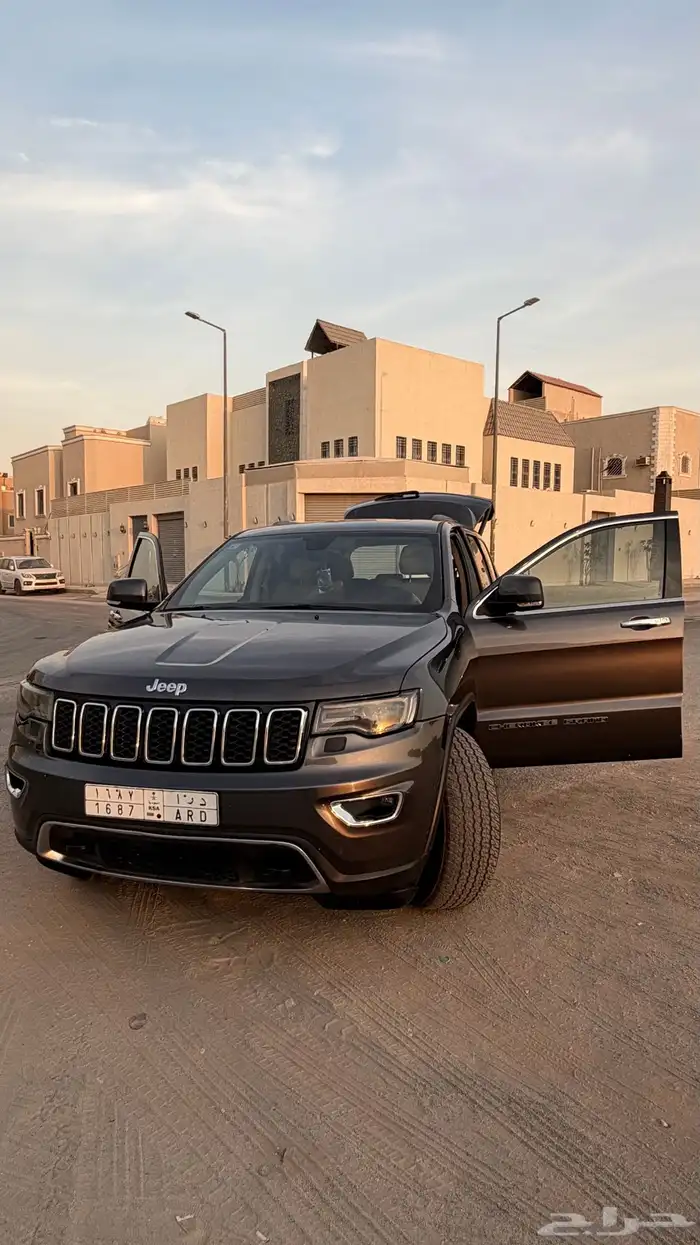 جيب جراند شيروكي ليمتد 4x4 3