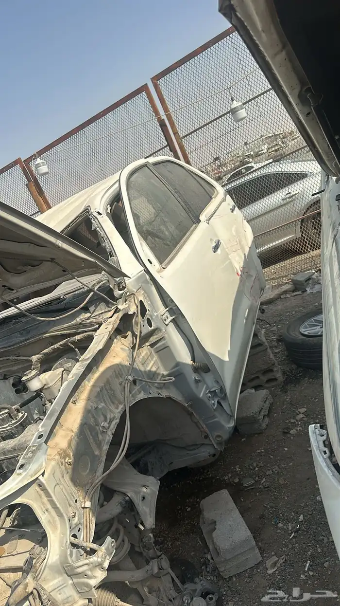 تشليح قطع غيار. فورش نر. هايلوكس ايسوزو انوفاء 6