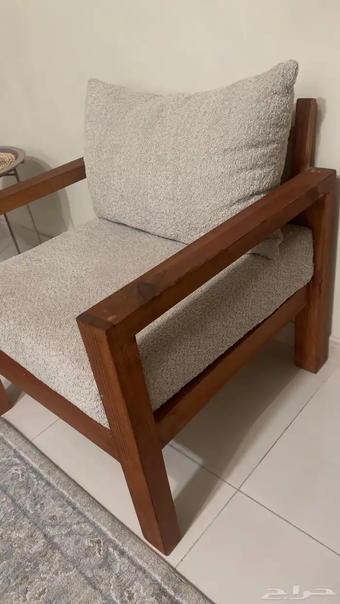 كرسي نظيف خالي من العيوب القماش ينفك ويتغسا بكل سلاسه ب450 1