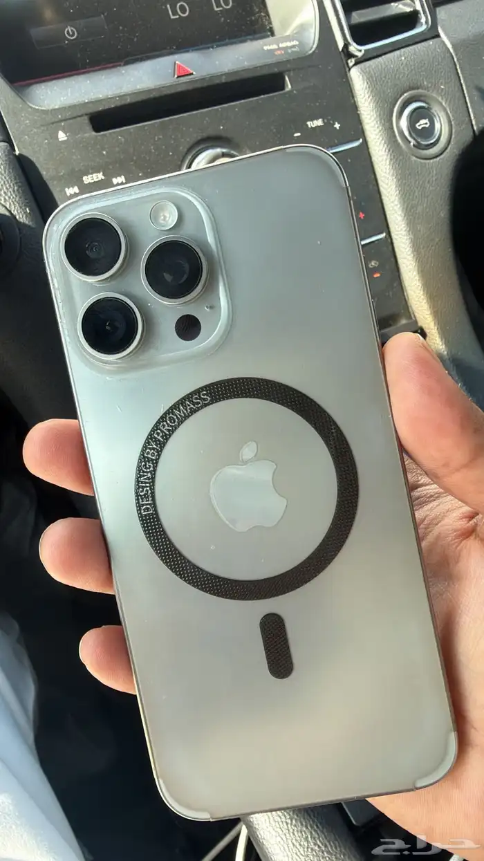 إيفون 15 برو ماكس 512 نظيف جدا 3