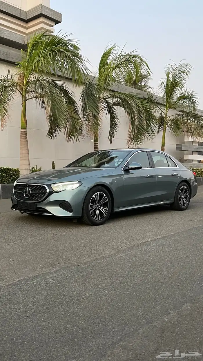 مرسيدس E200 2025 عداد 5 آلاف km ضمان الجفالي الى 2027 1