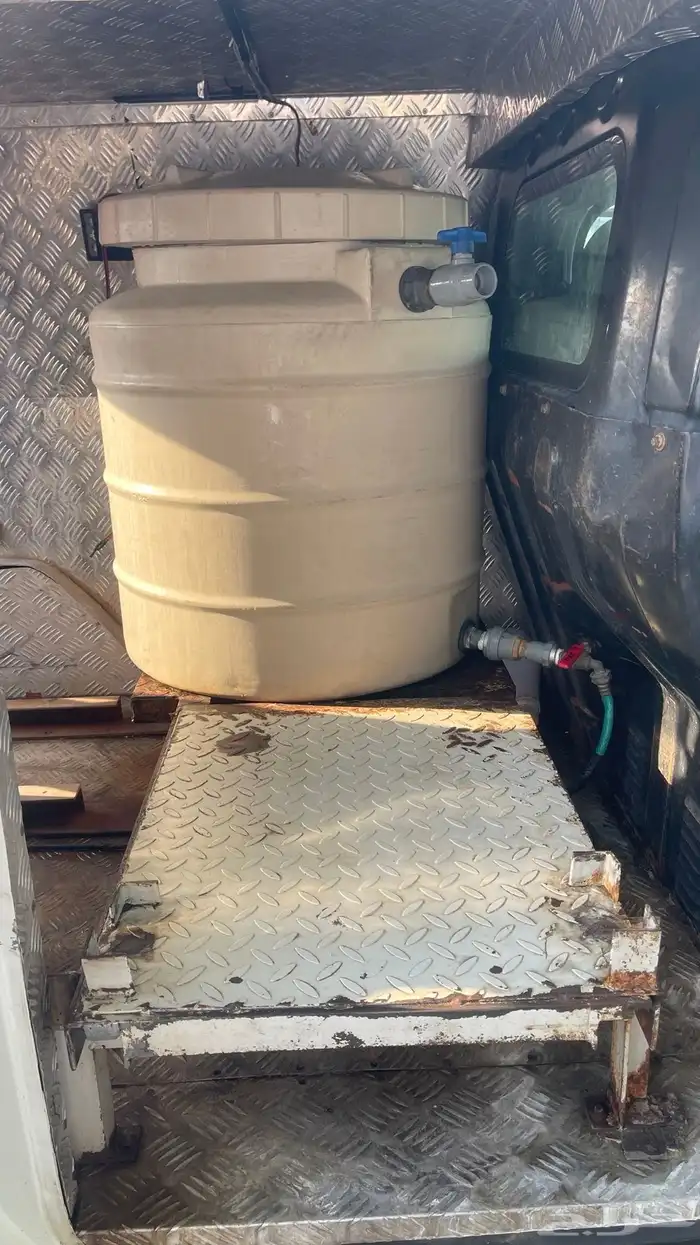 فان رينو دوكر غسيل سيارات 5