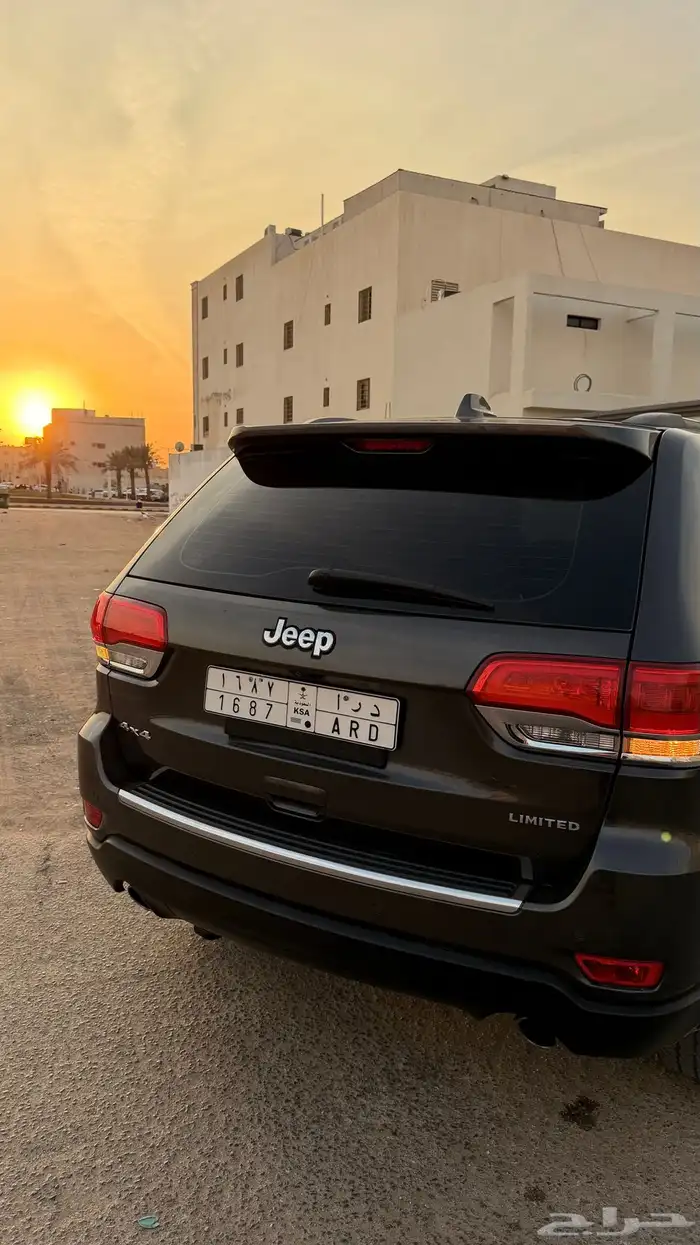 جيب جراند شيروكي ليمتد 4x4 1