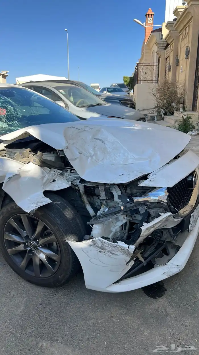 مازدا 6 مصدوم 8