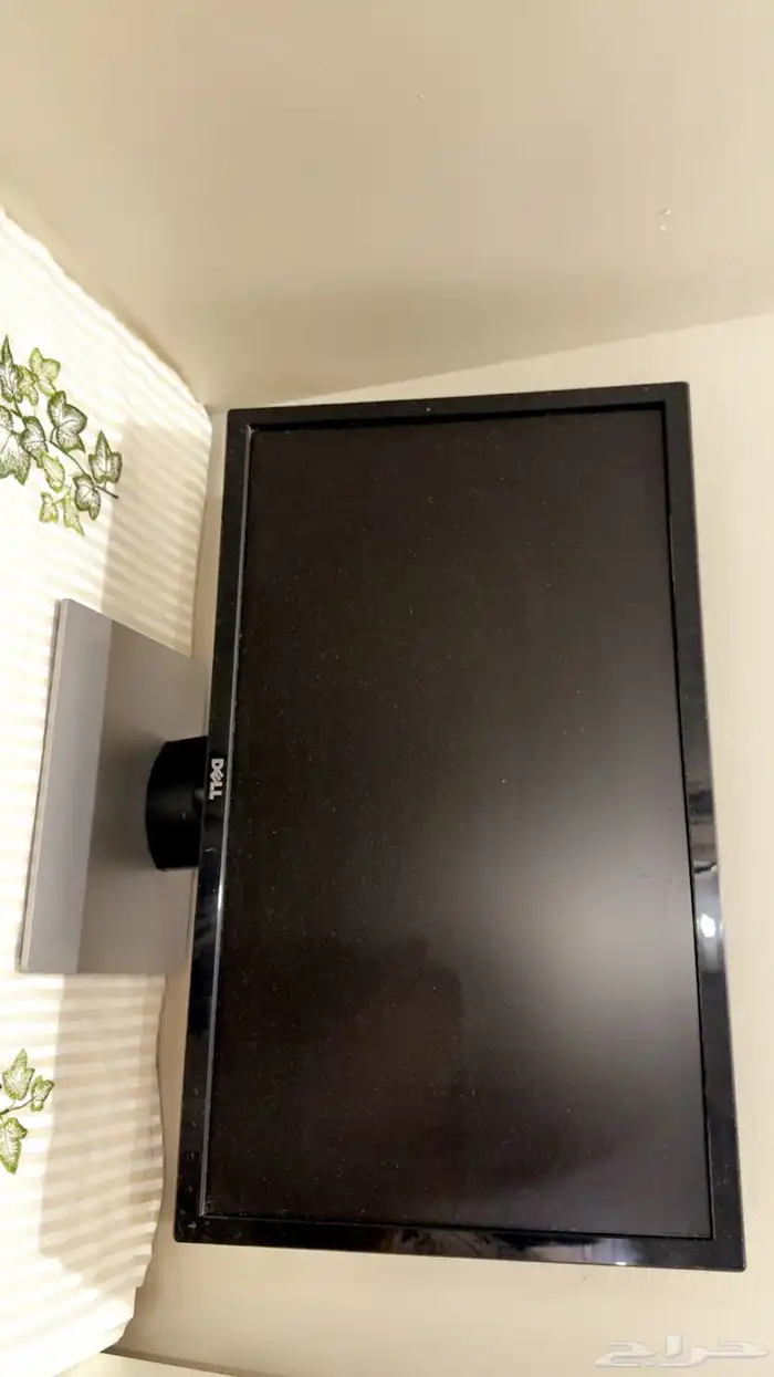 للبيع شاشة كمبيوتر DELL أصلية   نظيفة جدا 0