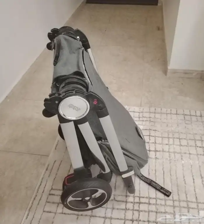 عربية ماما اند باباز نظيفة 2