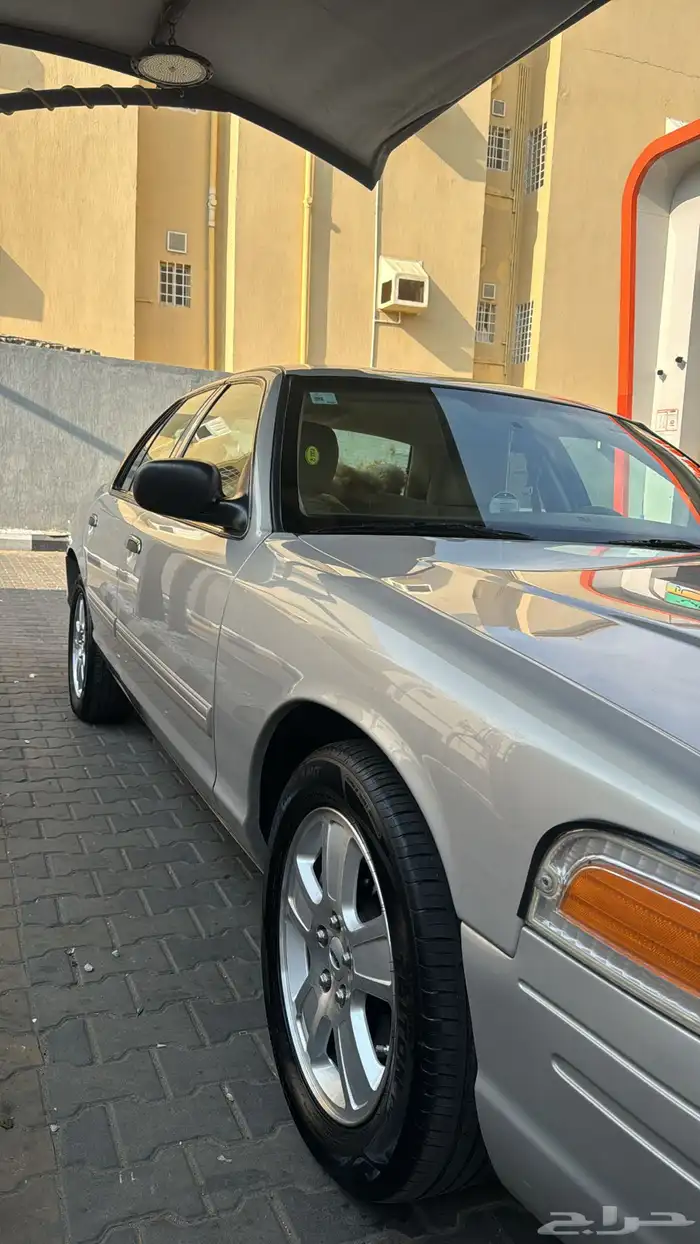 فورد فكتوريا 2012 صنف (( تم البيع قبل العرض )) 6