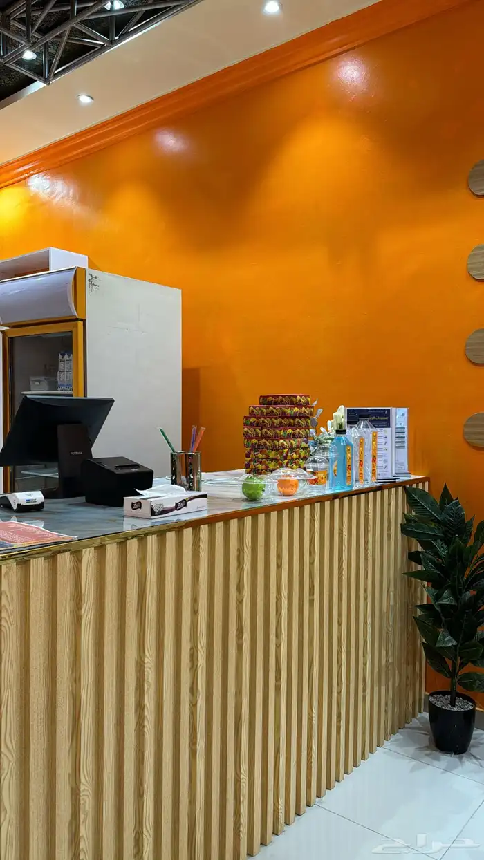 للتقبيل محل عصير وأغراضه كاملة حي الريان فقط 5