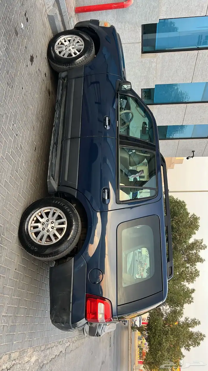 فورد اكسبيدشن مالك اول 8