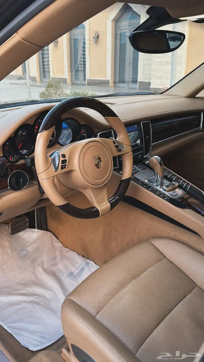 باناميرا بورش 2013 بلاتينيوم 9